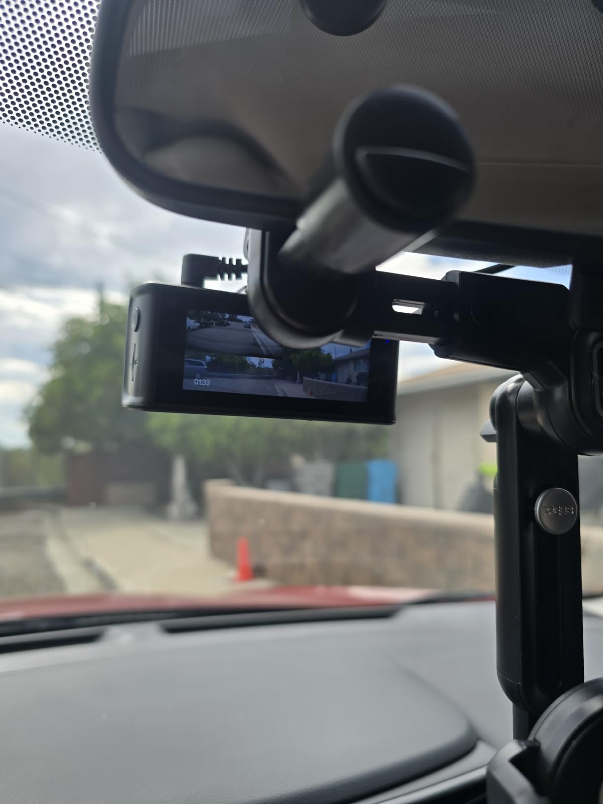 REDTIGER 4K STARVIS 2 Dashcam Front Rear, 5GHz WiFi 20MB/s, Free 128GB Card | Voice Control, Touch Screen, GPS, Loop Recording, Parking Mode, Audio Recording, WDR Night Vision, Supercapacitor(F7N Touch) customer photo 2