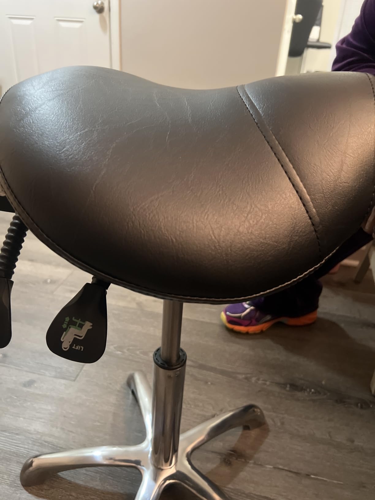 Saddle Stool Chair with Back Support, Ergonomic Esthetician Stool Chair for Salon Tattoo Spa Medical Dentist Clinic (with Backrest, Black) customer photo 2