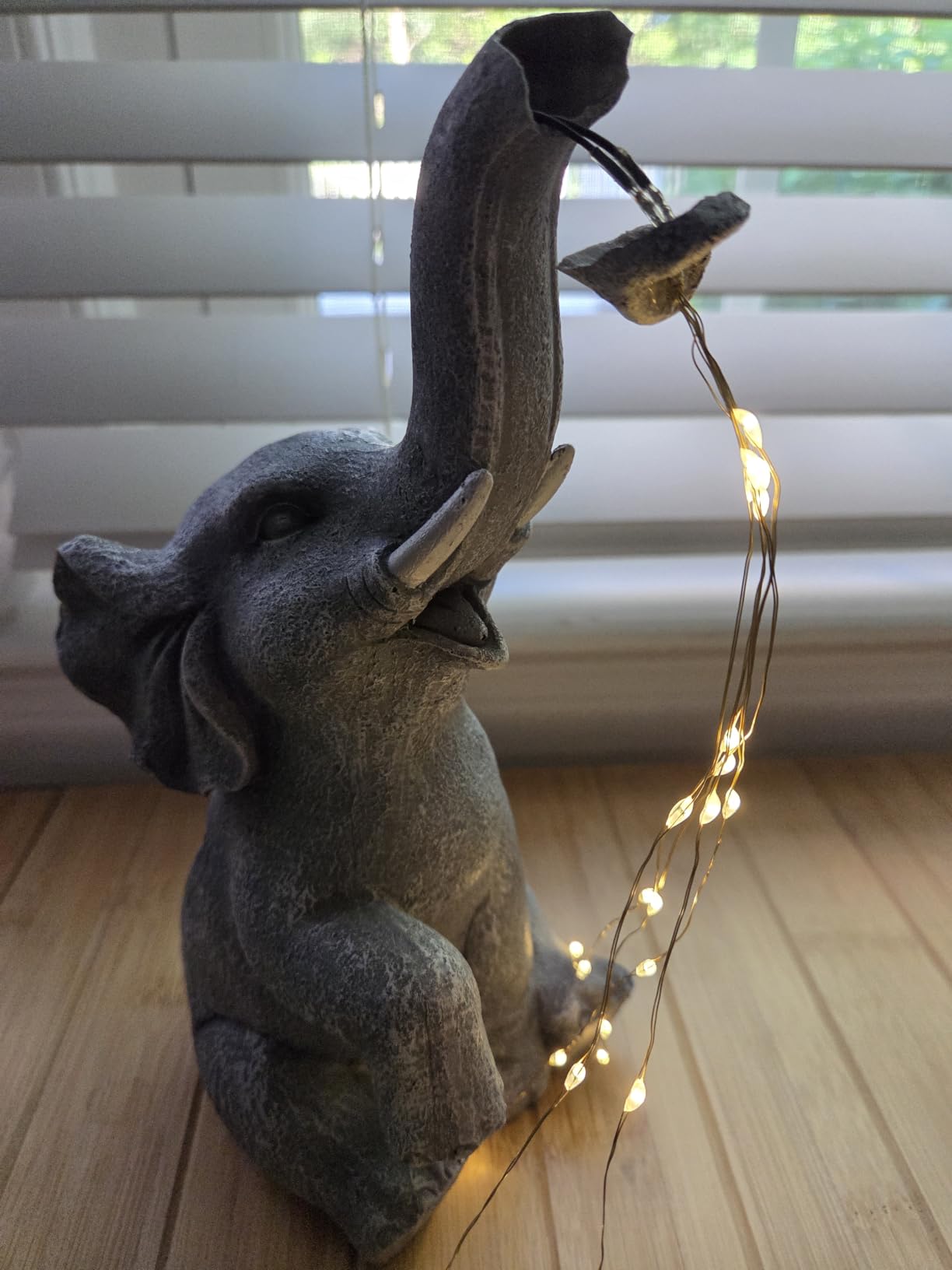 GIGALUMI Solar Garden Decor Watering Elephant Statues Outdoor, Birthday Gifts for Women Mom Grandma Senior Elder, Elephant Ornament for Balcony, Garden, Patio, Yard, Lawn (Constant Lights Only) customer photo 1