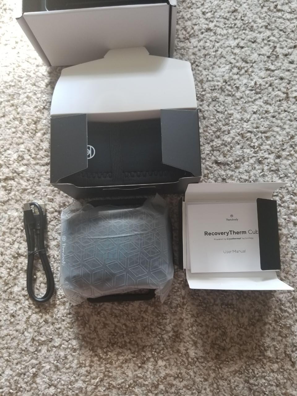 Therabody RecoveryTherm Cube - Instant Heat, Cold and Contrast Therapy for Pain Relief, Aches and Pains, and Muscle Recovery - Portable Hands Free Cryotherapy Machine with Cold Compress & Heating Pad customer photo 1