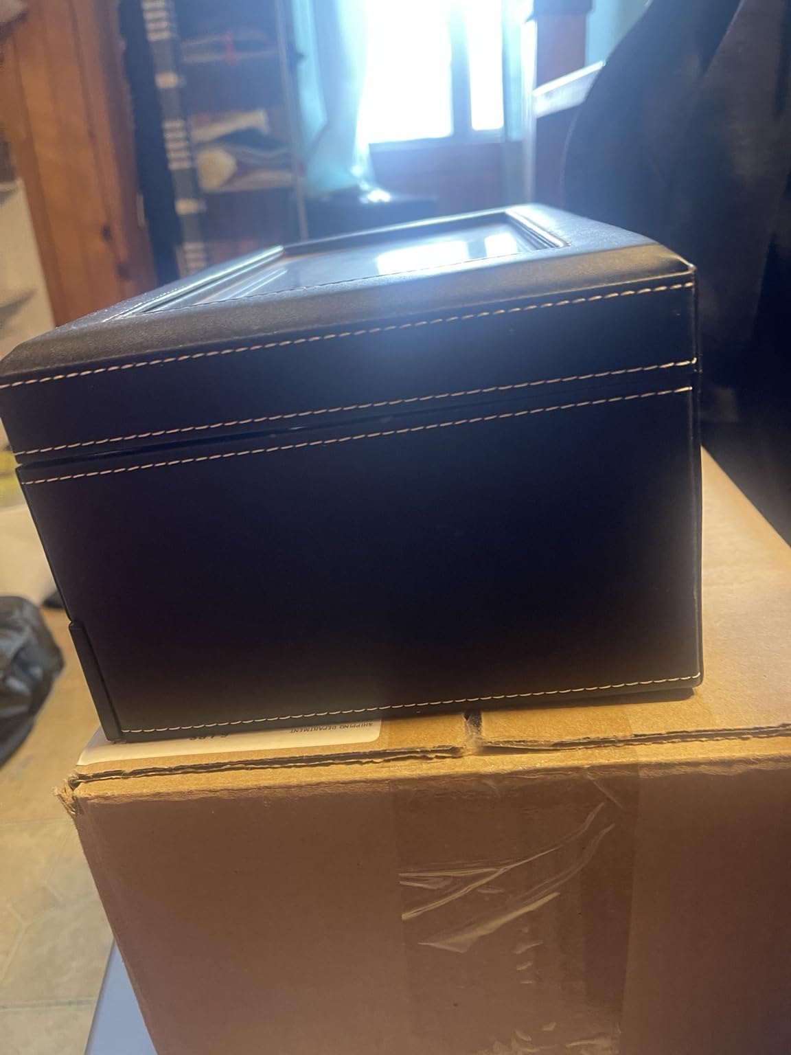 SONGMICS Watch Box, 12-Slot Watch Case Organizer with Large Glass Lid, 2 Layers, Removable Pillows, Metal Lock, Gift for Loved Ones, Black Synthetic Leather, Black Lining UJWB012B03 customer photo 1