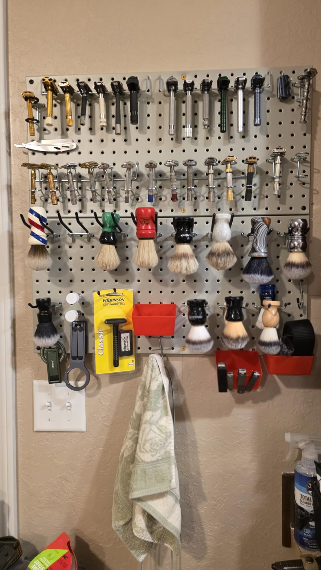 Ultrawall Metal Pegboard Wall Panels, Peg Boards for Garage Tool Storage | Heavy Duty Pegboard Tool Storage Kit for Home, Craft Room Black 4 Pcs customer photo 2