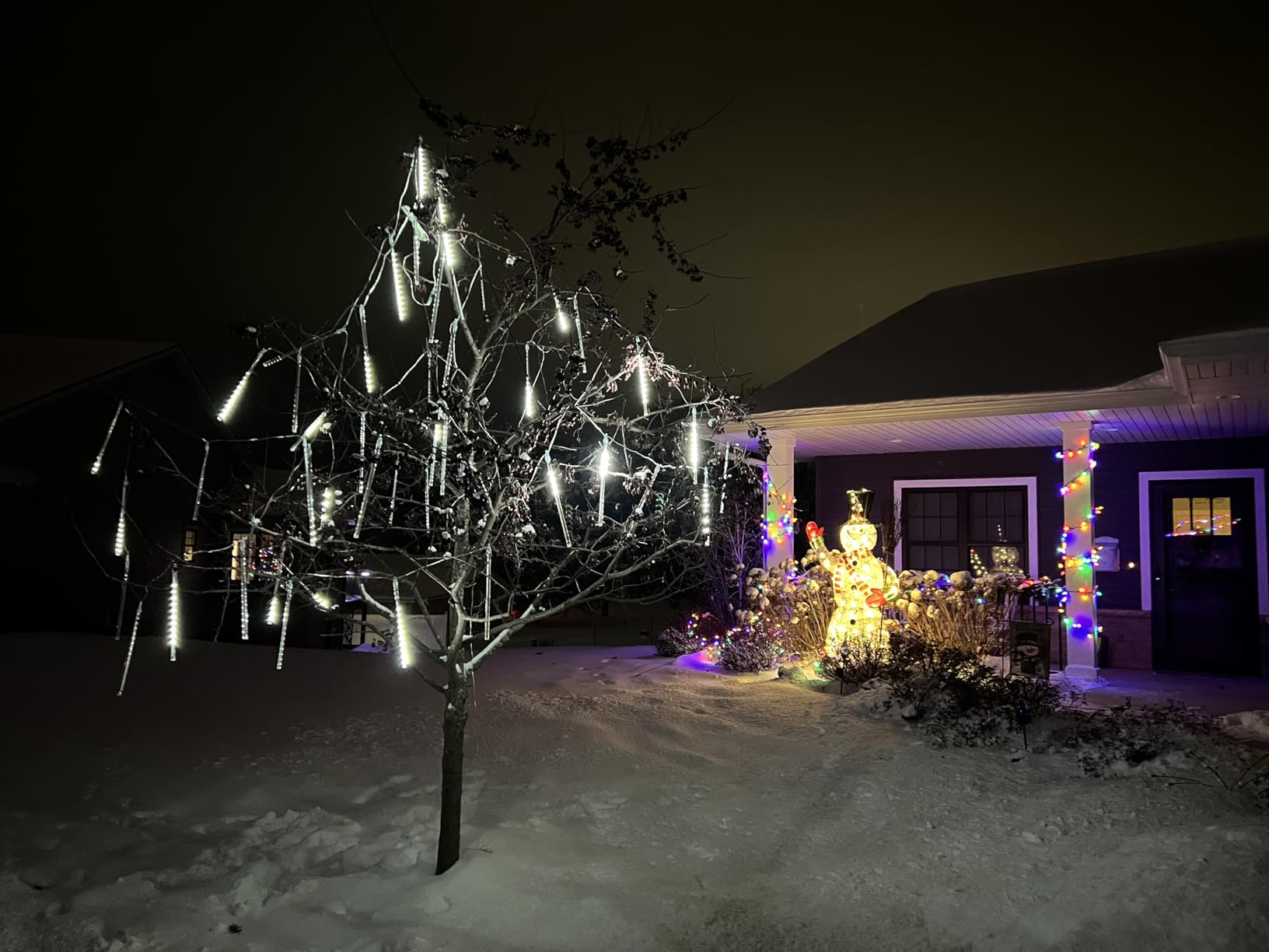 Christmas Lights Outdoor, 24 Tubes Meteor Shower Lights for Xmas Decoration | Equal to 3 Sets of 8-Tubes, Waterproof Snow Falling Icicle Lights for Xmas Yard Tree Party Window House, UL Plug, White customer photo 1