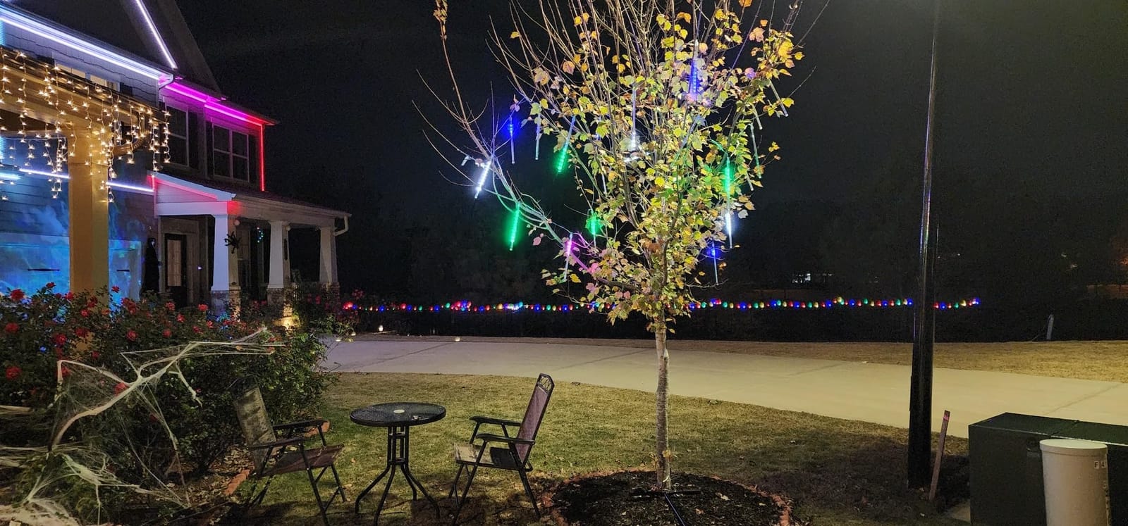 Christmas Lights Outdoor, 24 Tubes Meteor Shower Lights for Xmas Decoration | Equal to 3 Sets of 8-Tubes, Waterproof Snow Falling Icicle Lights for Xmas Yard Tree Party Window House, UL Plug, White customer photo 2