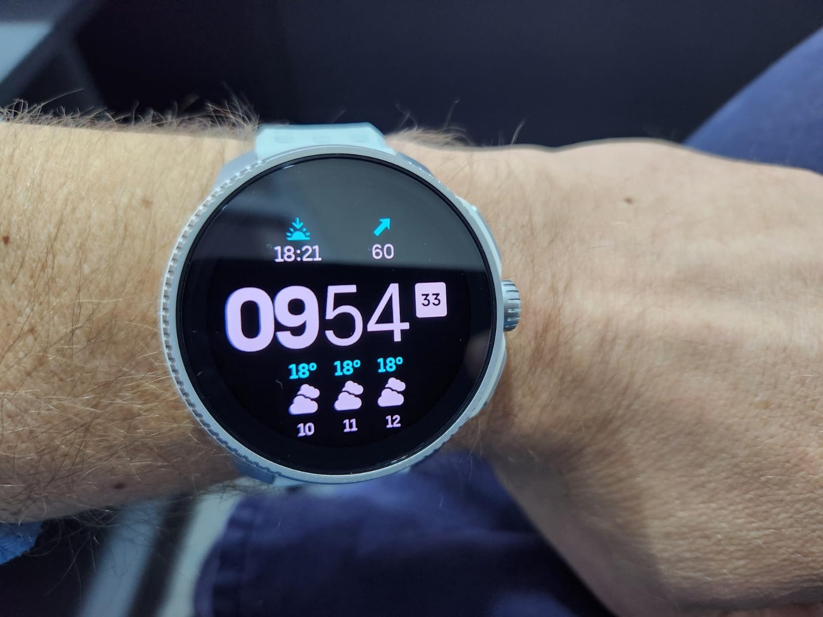 Suunto Race: GPS Sports Watch, Large & Bright AMOLED Color Screen, Long Battery Life | Dual-GNSS, Offline Maps, 16-day Battery Life, Training Metrics & Recovery Insights, SUUNTO App, Heart Rate Variability (HRV) customer photo 2