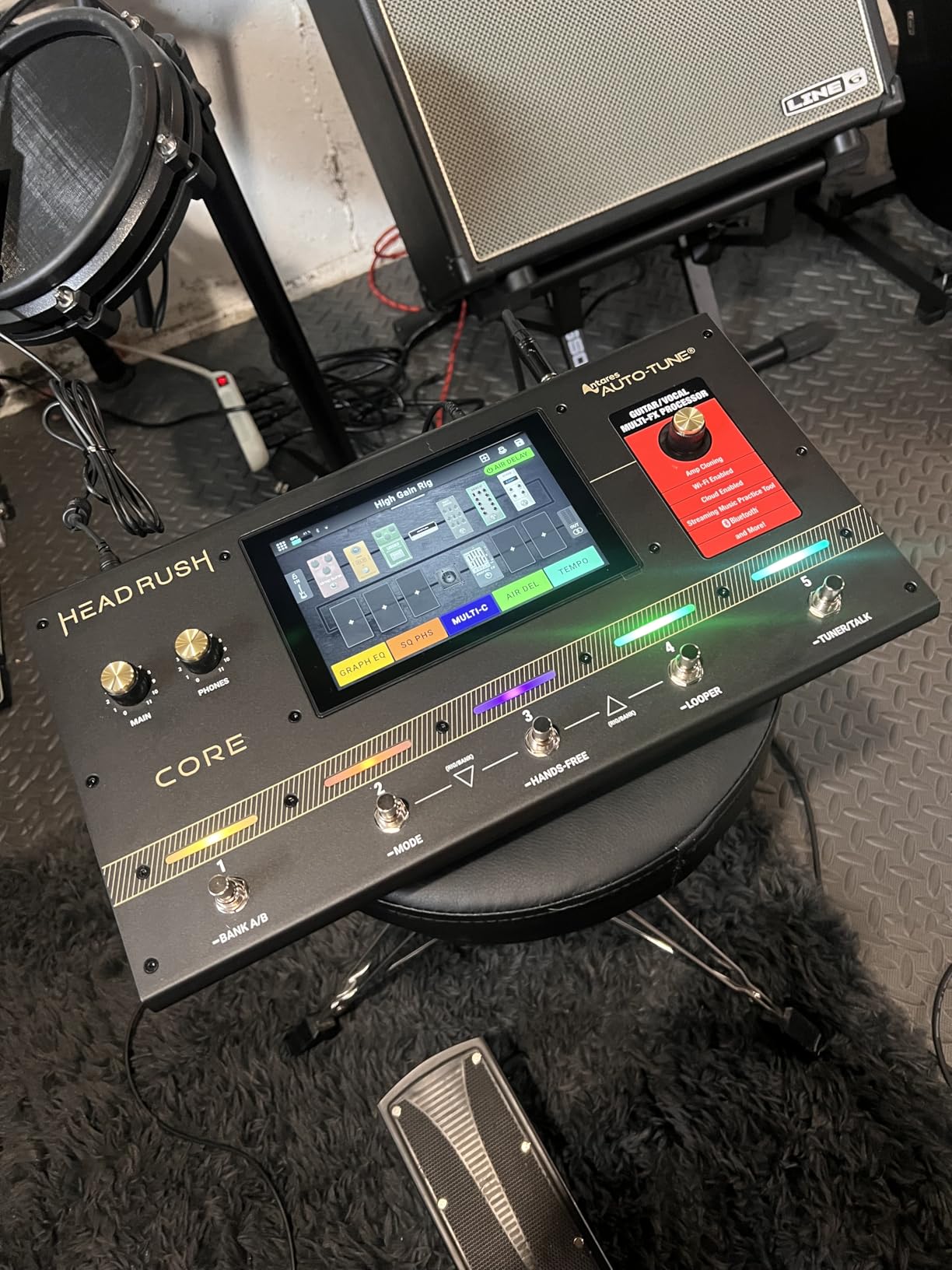 HeadRush Core Electric Guitar and Vocal Multi-Effects Pedal | Multi-Effects Processor with Amp Cloner, Looper, Auto-Tune, Wi-Fi, Bluetooth, Touchscreen, Drum Machine, Neural Amp Modeler customer photo 2
