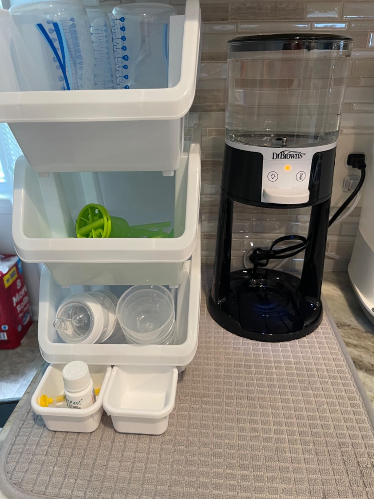 Dr. Brown's Insta-Prep Warm Water Dispenser with Glass Tank, Black customer photo 2