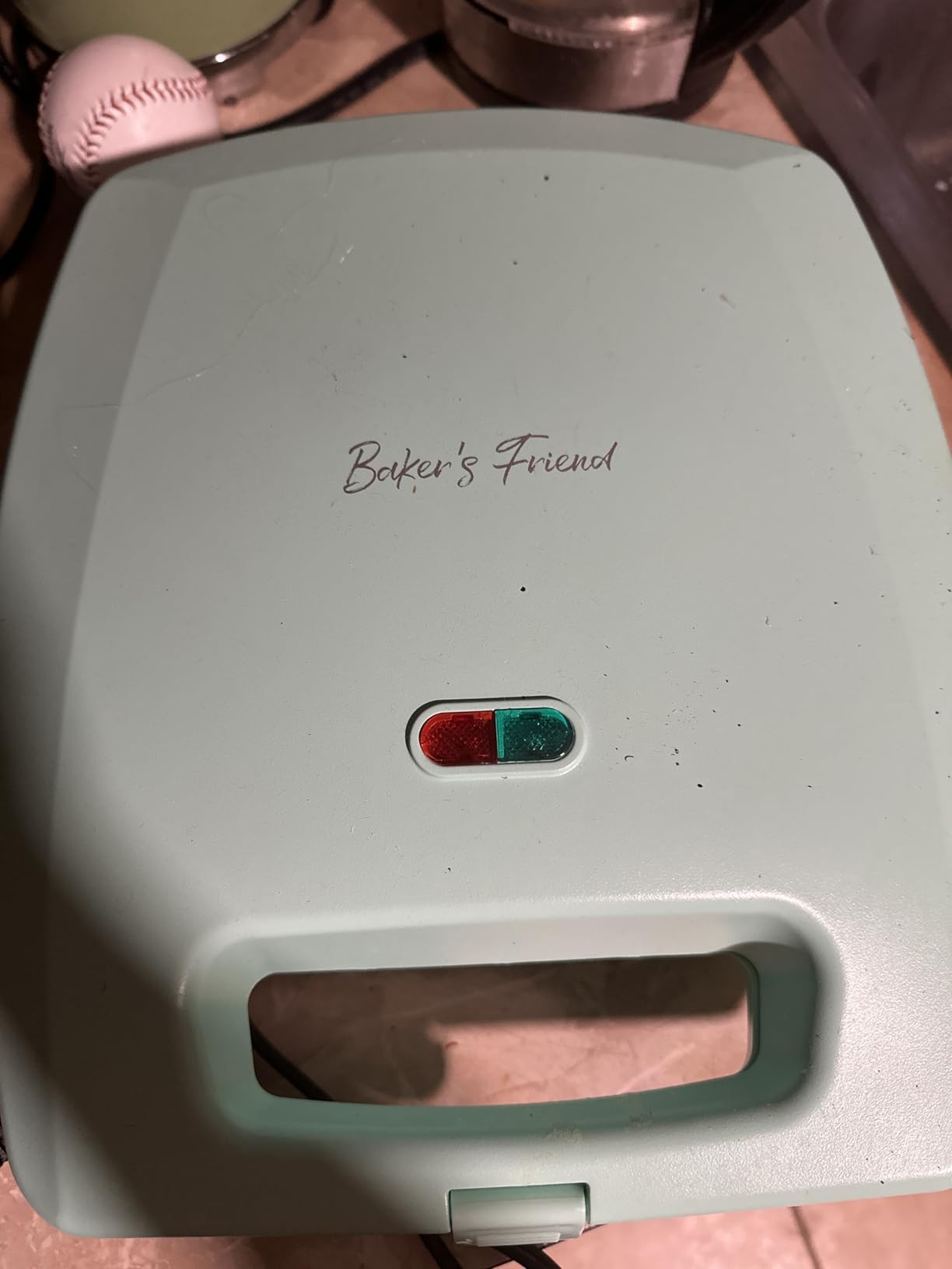Baker's Friend Mini Donut Maker Machine, Bake 12 Mini Doughnuts, Maquina Para Hacer Donas, Perfect for Breakfast, Snacks, Desserts & More customer photo 1