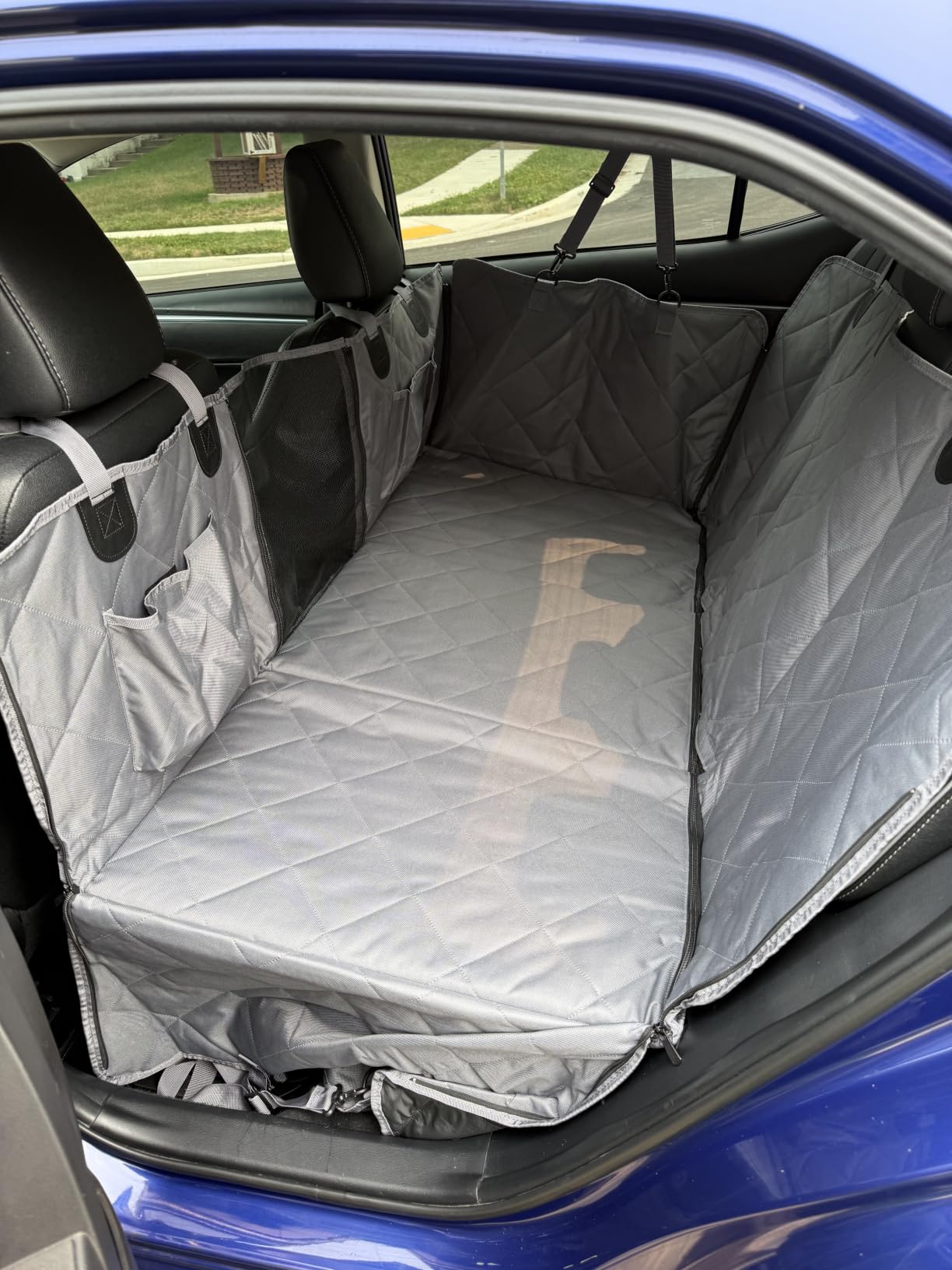 Back Seat Extender for Dogs-Large Space, Dog Car Seat Cover Hard Bottom Holds 420lbs, Sturdy Backseat Extender for Dogs,Upgraded Waterproof Pet Car Bed Dog Hammock for Car, SUV,Truck, Black customer photo 2