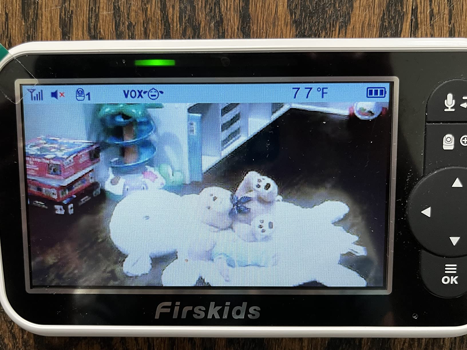 Baby Monitor - 1000ft Long Range Baby Monitor with Camera and Audio No WiFi, Built in 3500mAh Battery, Auto Night Vision, Temperature, 2-Way Talk, 8 Lullabies, 4.3