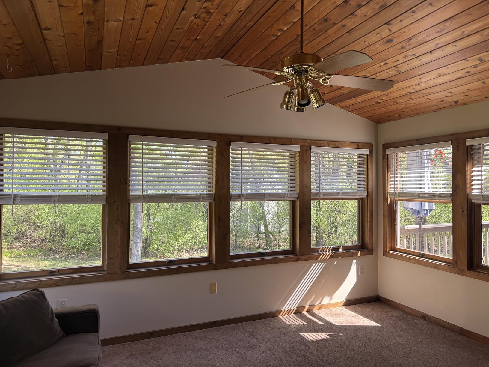 LOTUS & WINDOWARE Cordless Faux Wood Blinds, 34.5