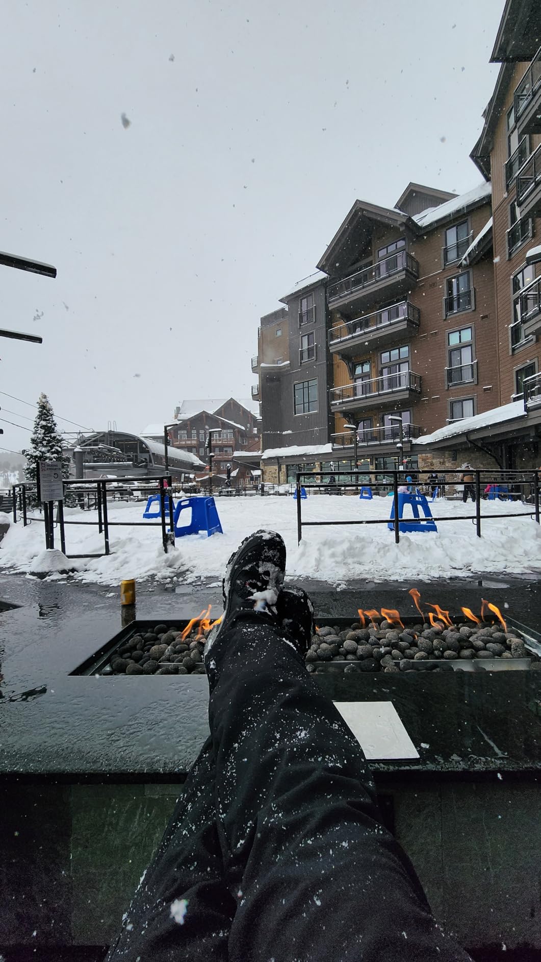 Columbia Men's Bugaboot III Snow Boot customer photo 2