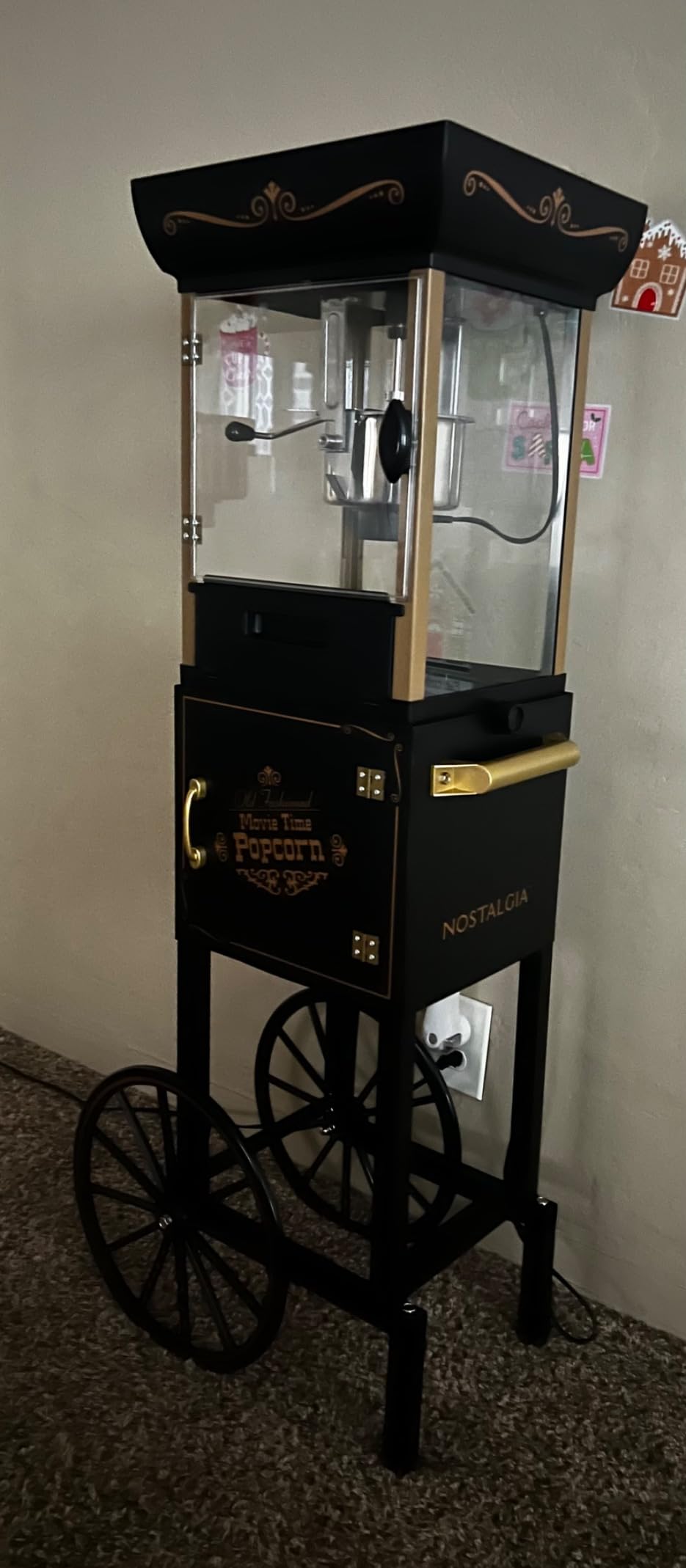 Nostalgia Popcorn Maker Machine - Vintage Theater Style Popcorn Cart With 2.5oz Stainless Steel Kettle, Makes Up To 10 Cups Easily - Bring Home the Fun with Theater Style Popcorn Machine-Black customer photo 2
