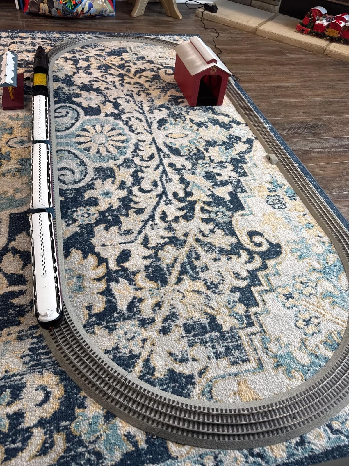 The Polar Express 20th Anniversary Electric O Gauge Bluetooth 5.0 Train Set with Remote customer photo 1