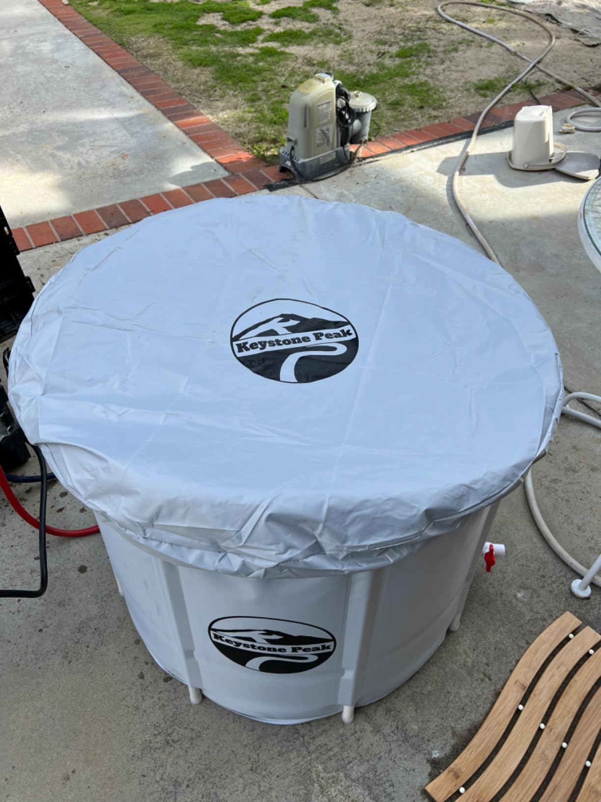 Cold Plunge Tub - Portable Ice Bath Tub for Athletes & Adults - Inflatable Bathtub for Cold Water Therapy, Sports Recovery & Wellness - Outdoor & Indoor Use - 5-Year Assurance customer photo 1