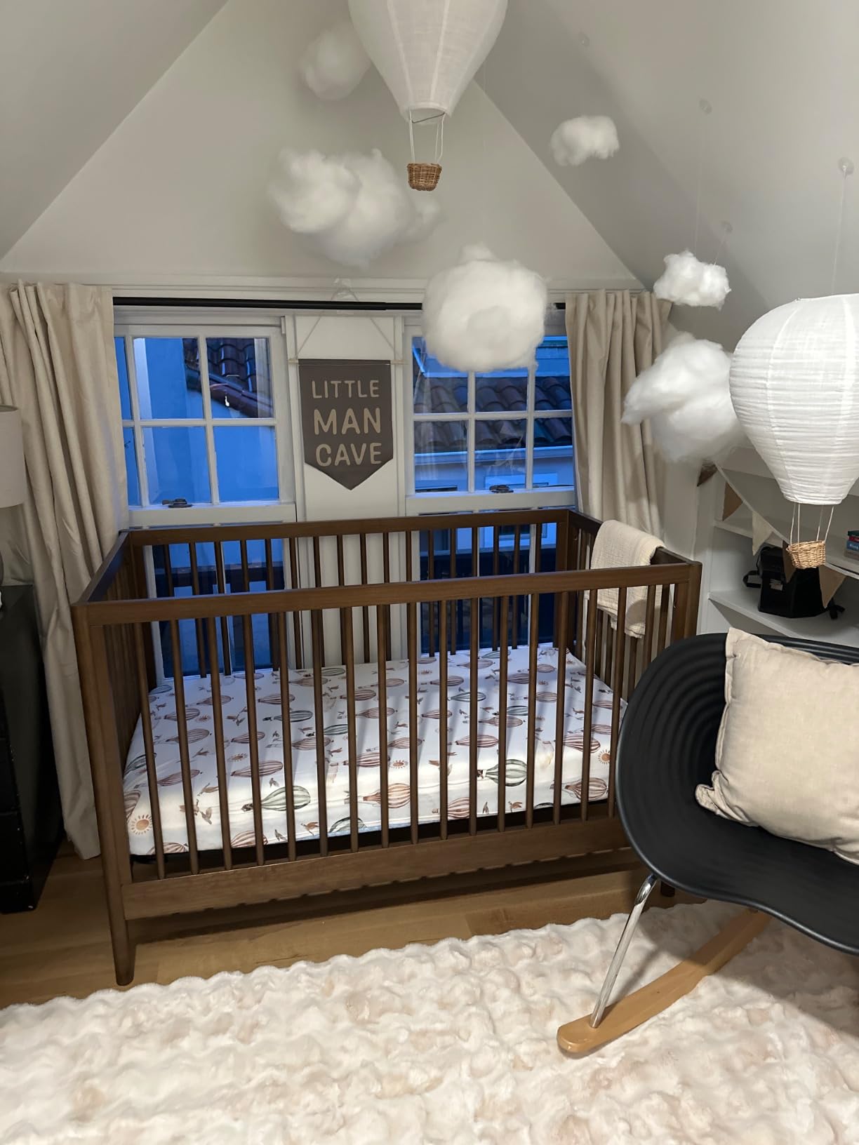Davinci Birdie 3-in-1 Convertible Crib, GREENGUARD Certified, Walnut customer photo 2