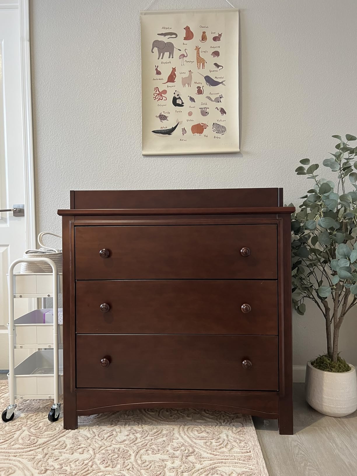 Delta Children Perry 3 Drawer Dresser with Changing Top and Interlocking Drawers, Bianca White customer photo 2