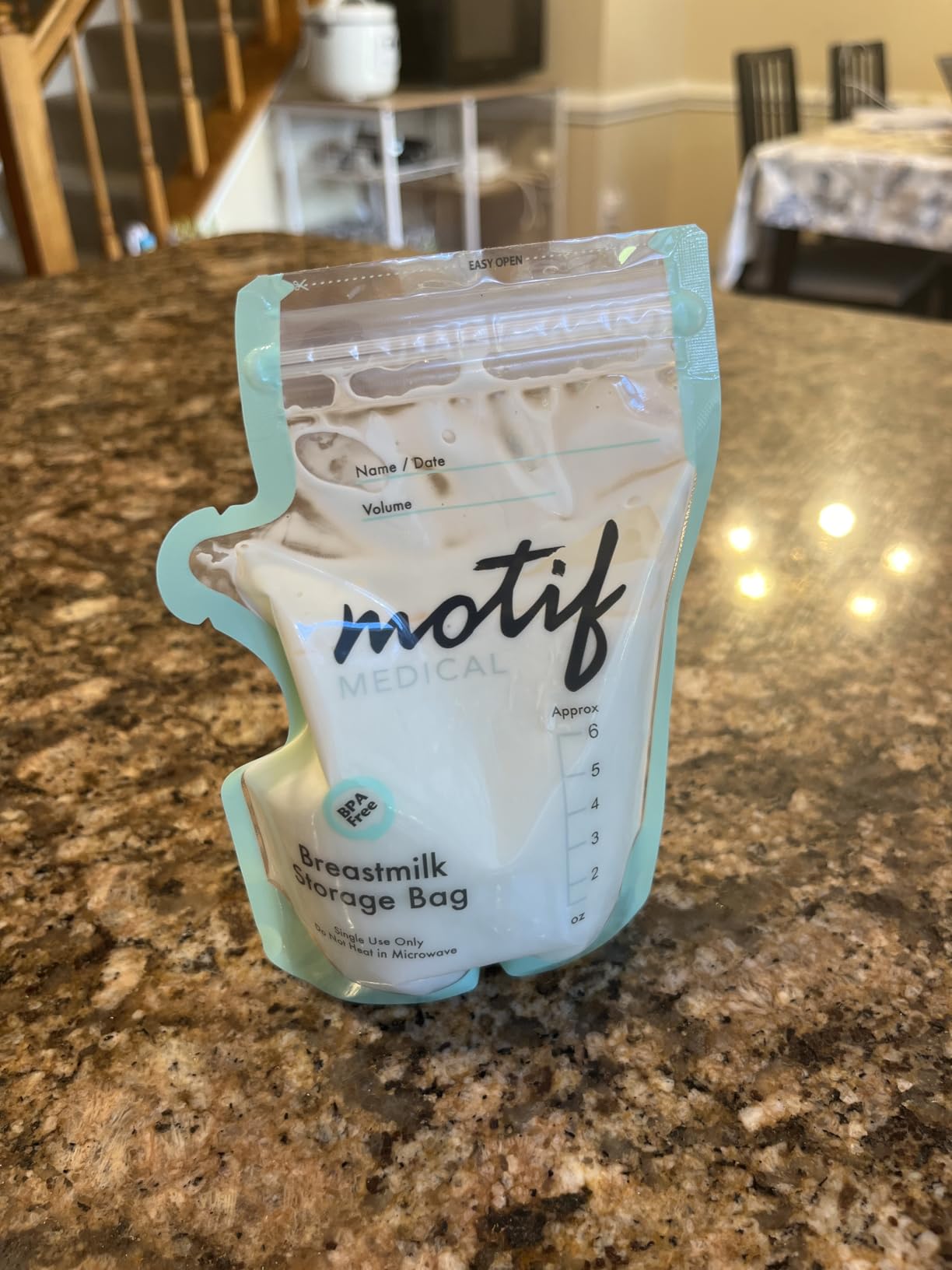 Motif Medical Breastmilk Storage Bags, 300 Count | 300-Pack Of 6oz Freezer Bags - Convenient Easy-Pour Spout - Leakproof Double Zipper - Write-On Label customer photo 2
