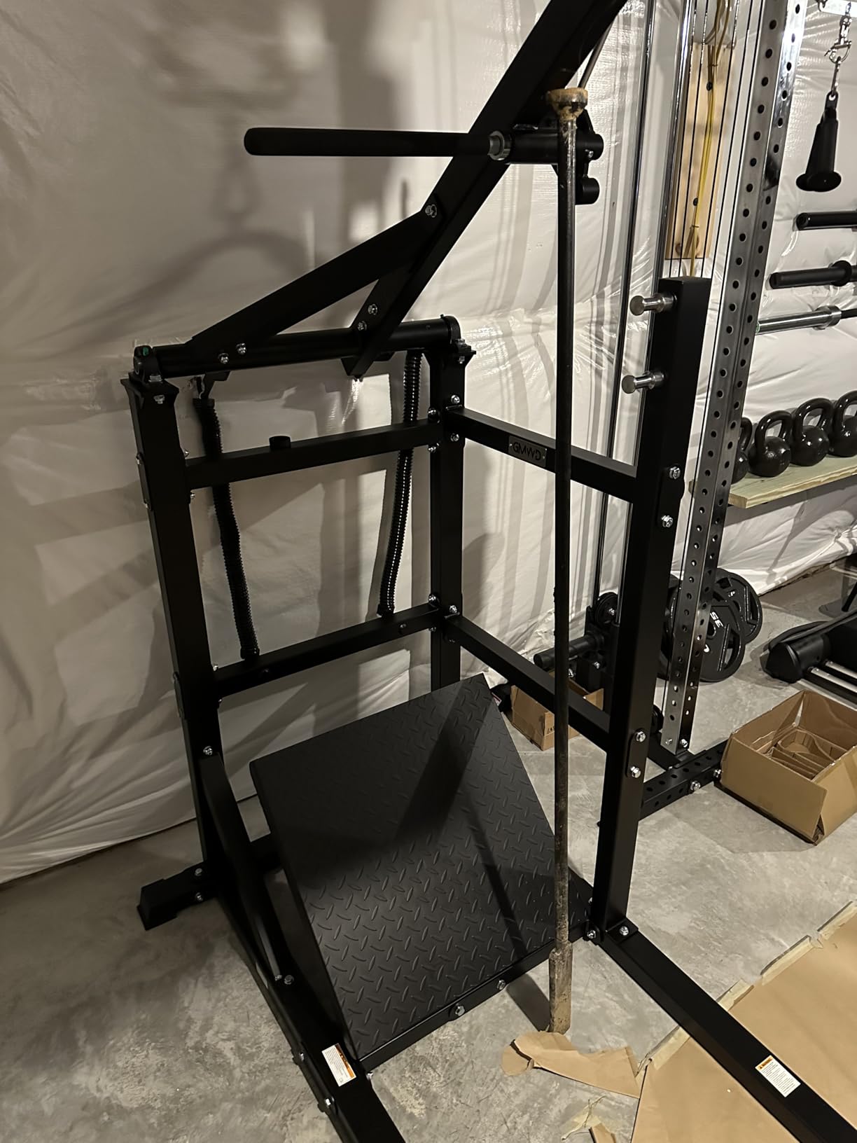 GMWD Pendulum Squat Machine, Plate Loaded Hack Squat Machine, Lower Body Strength Training, Leverage Squat Machine Home Gym customer photo 1