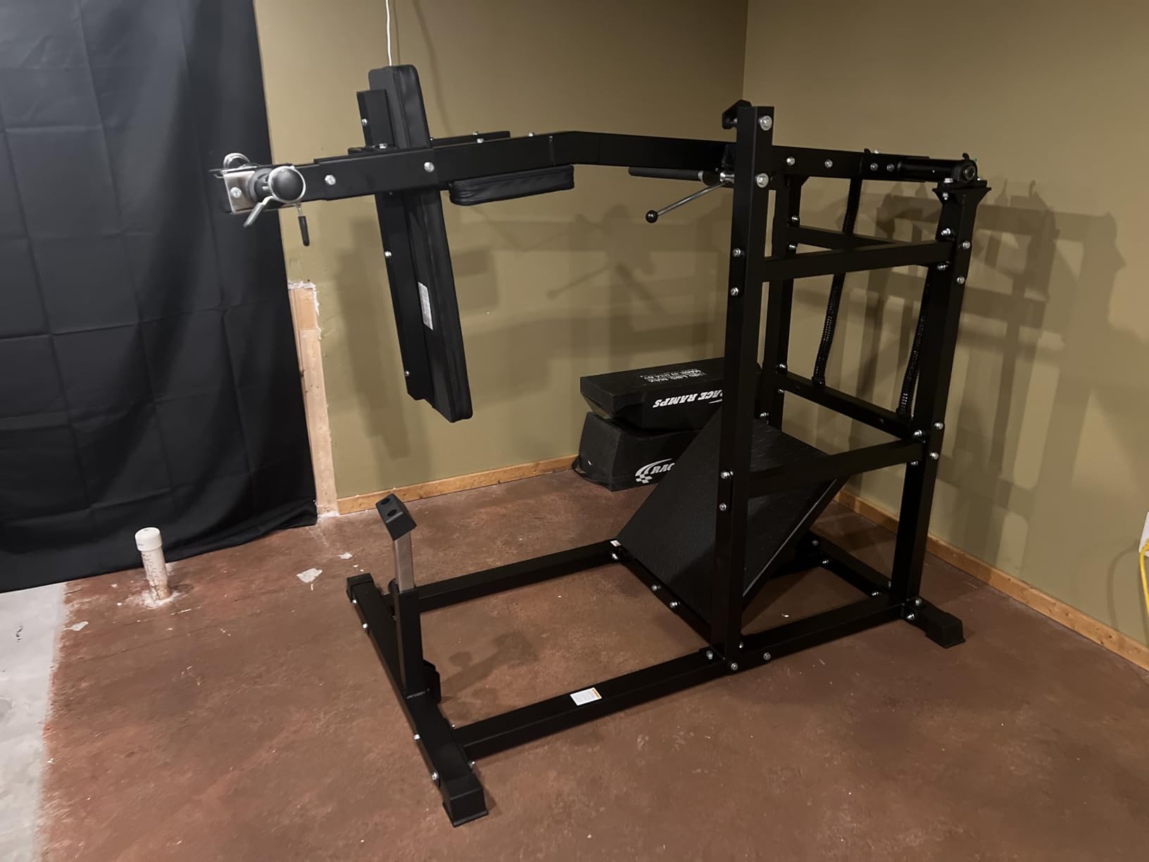 GMWD Pendulum Squat Machine, Plate Loaded Hack Squat Machine, Lower Body Strength Training, Leverage Squat Machine Home Gym customer photo 2