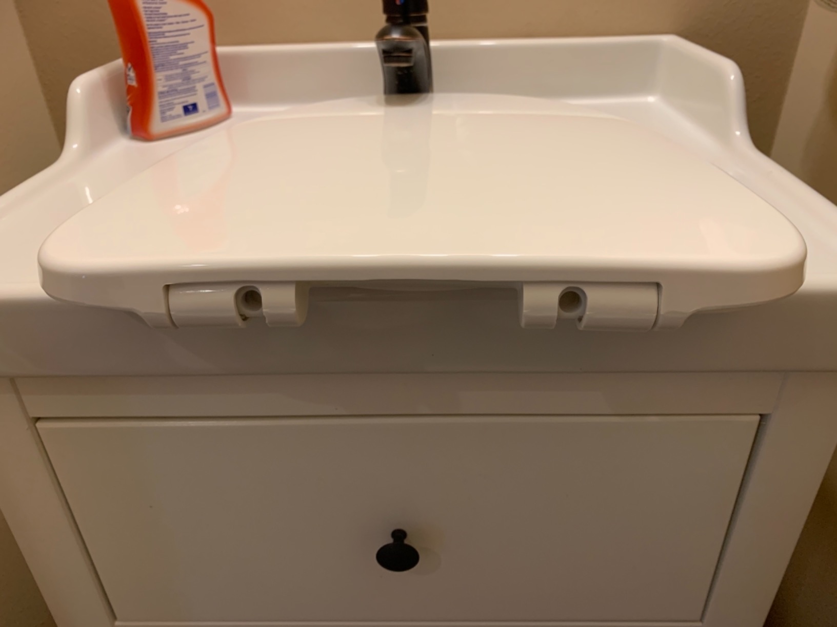 WOODBRIDGEE One Piece Toilet with Soft Closing Seat, Chair Height, 1.28 GPF Dual, Water Sensed, 1000 Gram MaP Flushing Score Toilet with Chrome Button, White, B0940-F-C customer photo 1