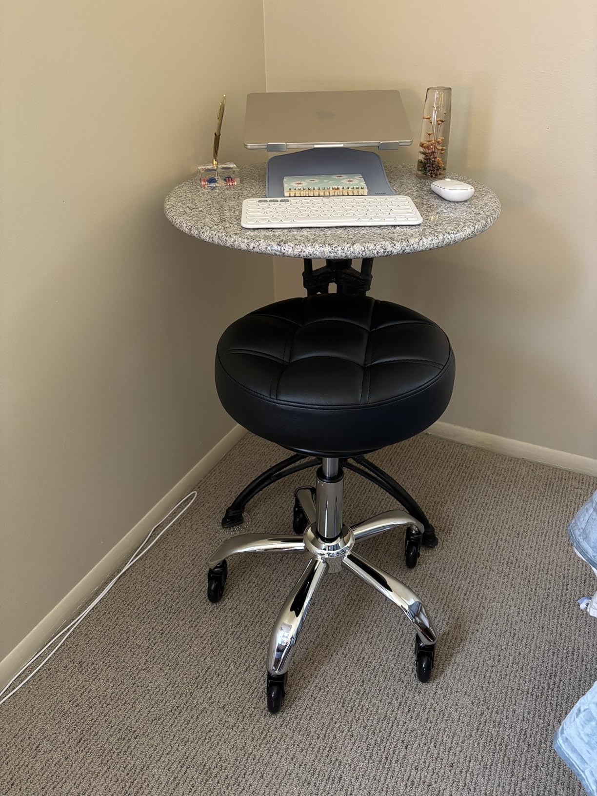 YEEZEE Rolling Stool Heavy Duty 400lbs: No Squeak, No Tip, Black | Super Soft Seat Cushion, 360° Swivel Height Adjustability, Smooth Rolling, designed for Tattoo Facial Massage Spa Medical customer photo 2