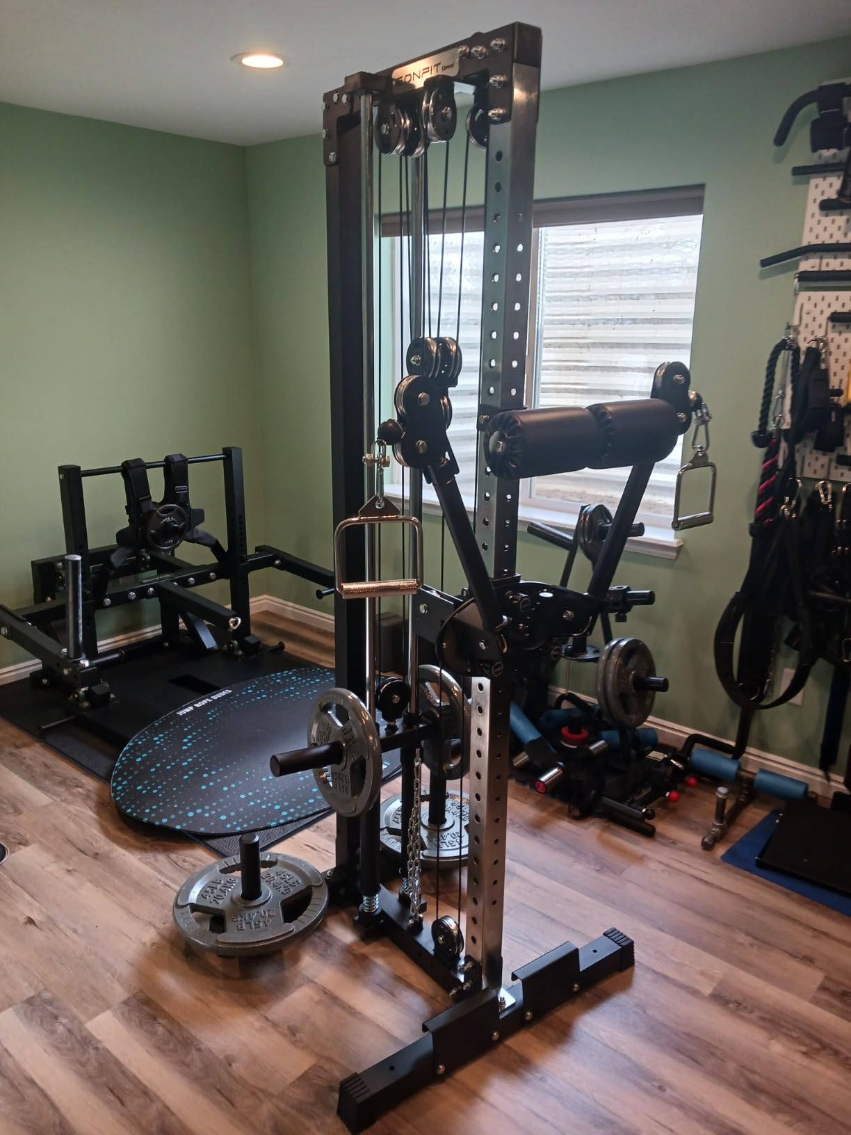 Eonfit E1 2.0 Cable Station, Cable Crossover Machine with Pulley System | Wall Mount & Free Standing Dual Swivel Arms Cable Machine with Removable Footplate for Garage Home Gym customer photo 1