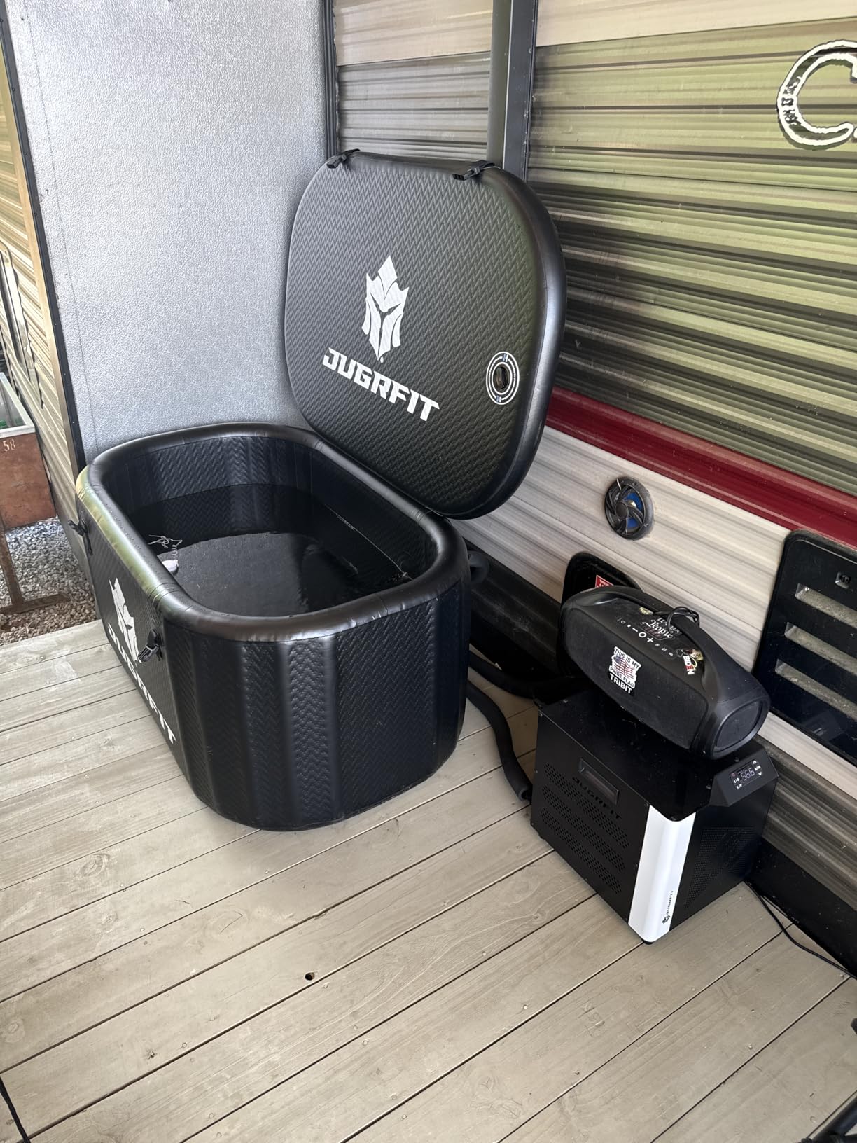 121-Gallon Luxury Pro-Grade Cold Plunge Tub with 1050W Water Chiller - Ice-Free At-Home Recovery, Built-In Filtration, Weatherproof & Durable customer photo 2