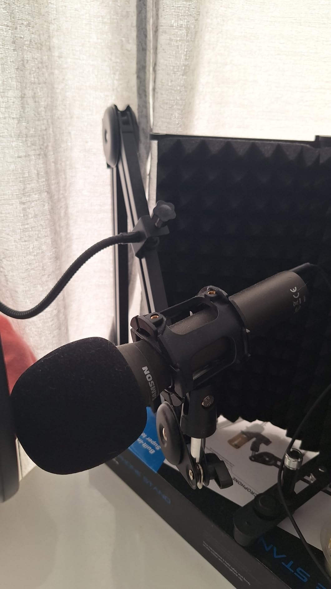 SAMSON Technologies Q2U USB/XLR Dynamic Microphone Recording and Podcasting Pack customer photo 2