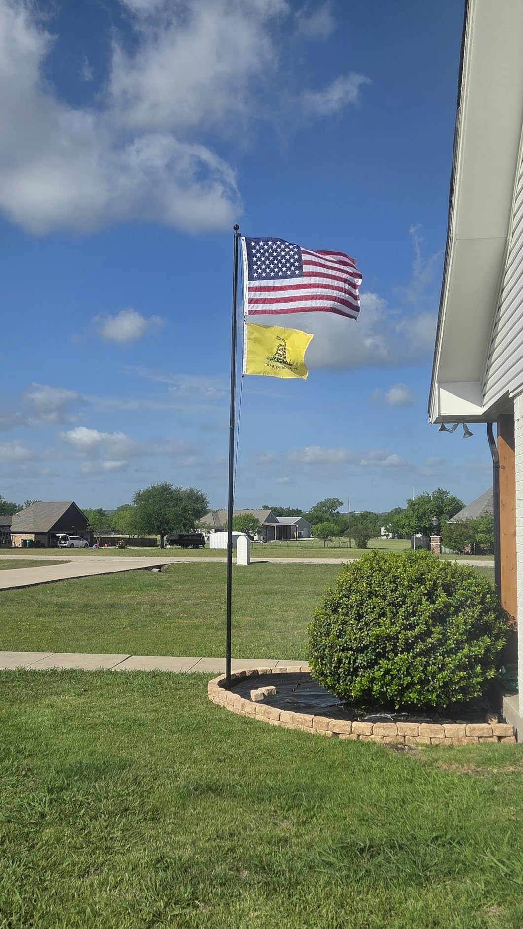 30 FT Heavy Duty Flag Pole 130MPH Wind Test 10 Gauge for Outside House | 45K PSI & 95 HBW Hard Aerospace Aluminum Flagpole, In-Ground Flagpole Kit customer photo 1