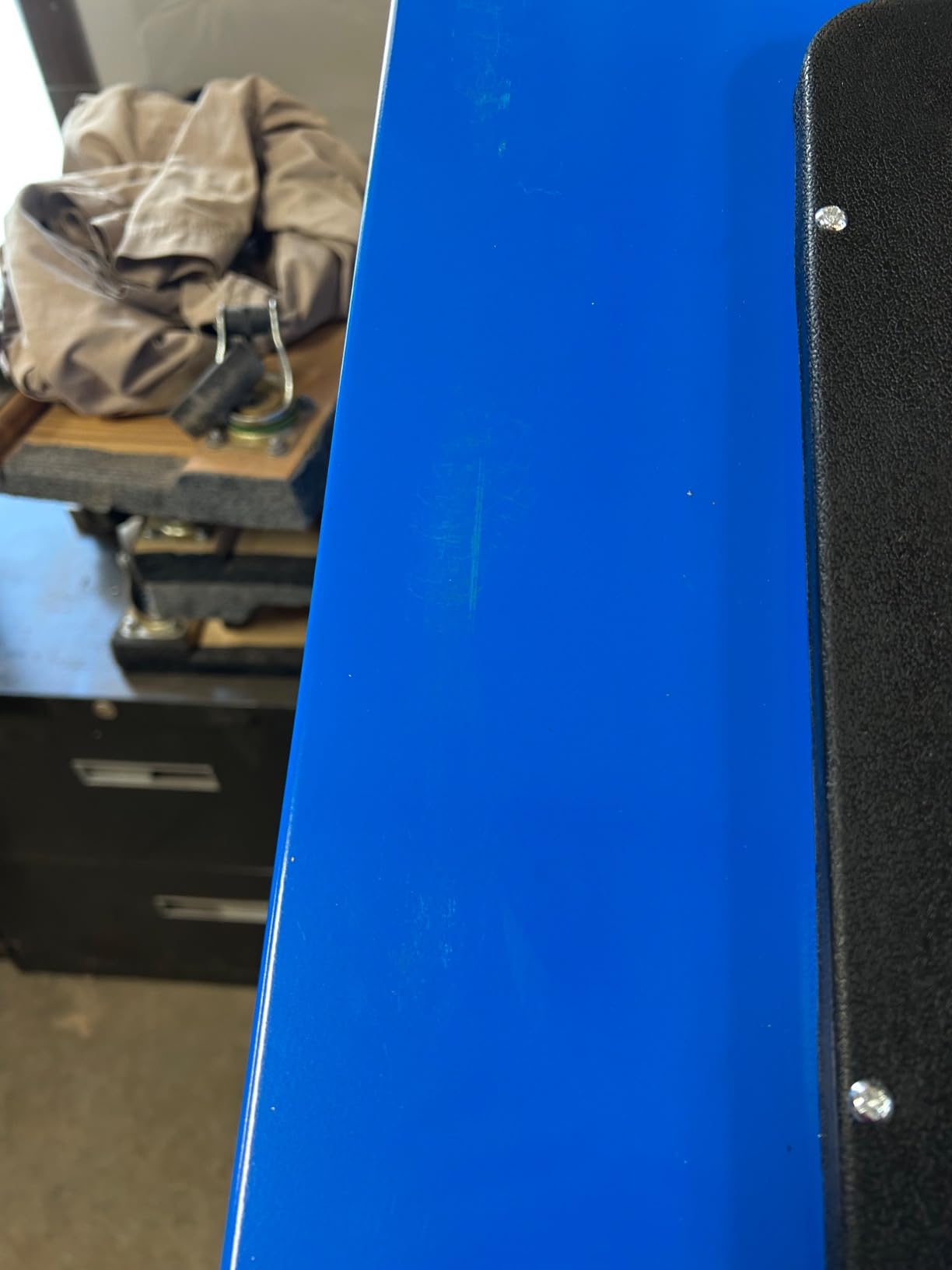 Sandblasting & Sandblaster Cabinet 90 Gallon with Dust Collection Reclaimer System Floor Abrasive Blast Cabinet for Rust Grime Paint Removing customer photo 2