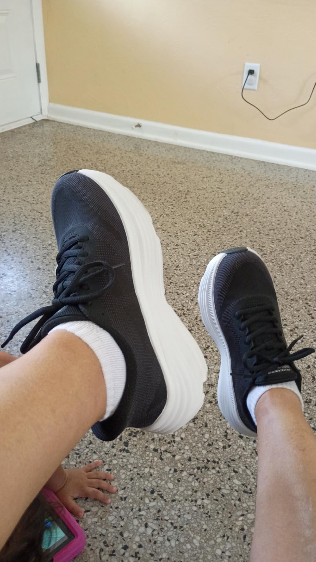 Skechers Women's Max Cushioning Endeavour Hallandale customer photo 2