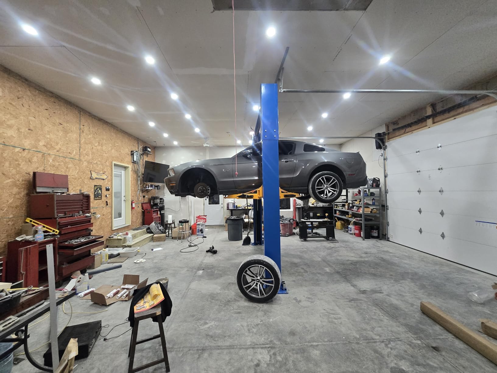 2 Post Lift 11000lbs Two Post Lift Auto Lift Car Lift Hoist Equipment LM1100S customer photo 1