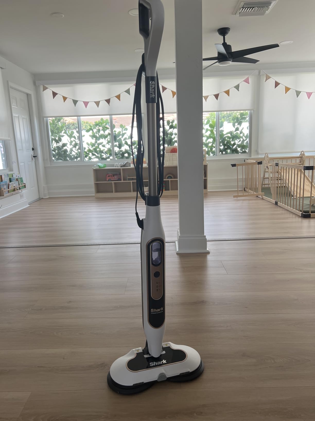 Shark Steam & Scrub with Steam Blaster Technology, White, S8201 | All-in-One Hard Floor Steam Mop with 3 Steam Modes & LED Headlights customer photo 2