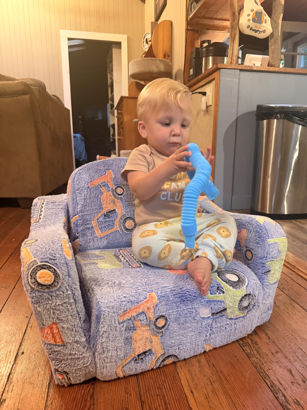 aodisman Thick Comfy Kids Chair and Couch, Foldable Plush Sofa with Pocket, Blue Dinosaur customer photo 1