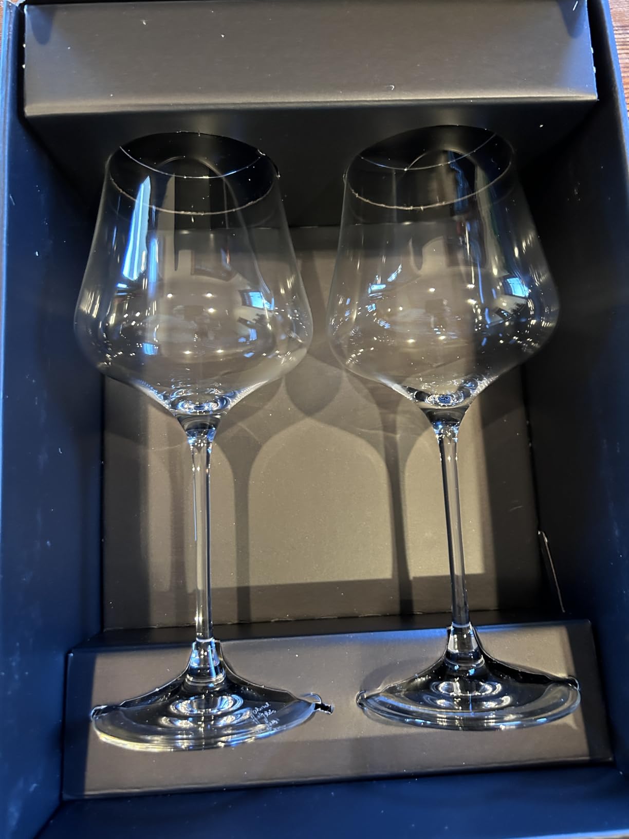 Gabriel-Glas StandArt Crystal Wine Glasses, Set of 4 with Gift Boxes - Premium, Universal Wine Glass for Red and White Wine - Dishwasher Safe, Lead-Free, 16 oz. customer photo 1