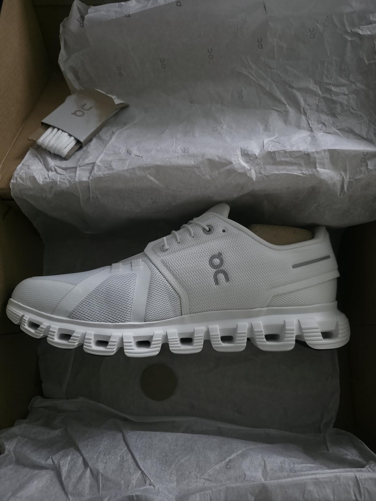 On Men's Cloud 6 Sneakers customer photo 1