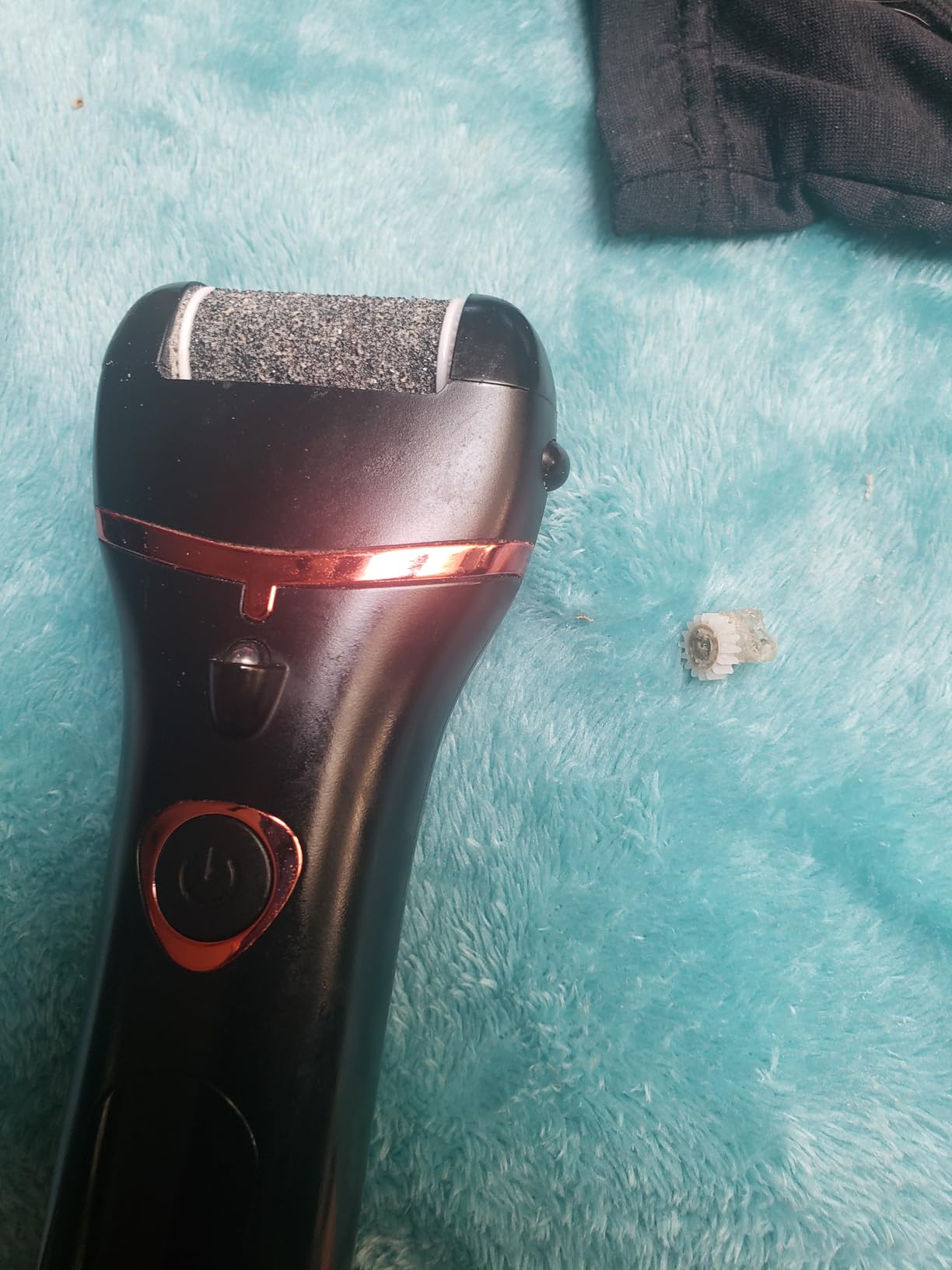 Wea&Hea Electric Callus Remover for Feet, 3 Roller Heads, 17-in-1 Kit | 2 speeds, rechargeable, IPX6 waterproof wet dry use for hard calluses and cracked heels customer photo 1