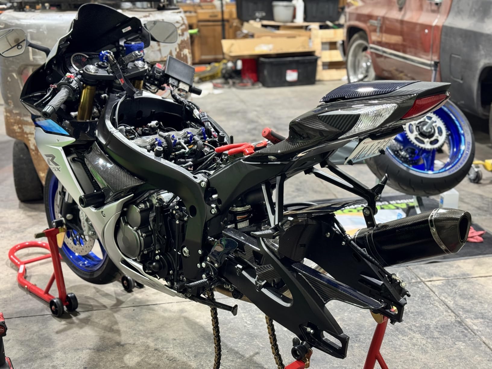 Jack Boss Motorcycle Stand Rear Combo Wheel Lift Stand, 500Lbs Capacity, Swingarm Spool Paddock Stand for Sport Bike, Fit for Yamaha, Honda, Kawasaki Black customer photo 2