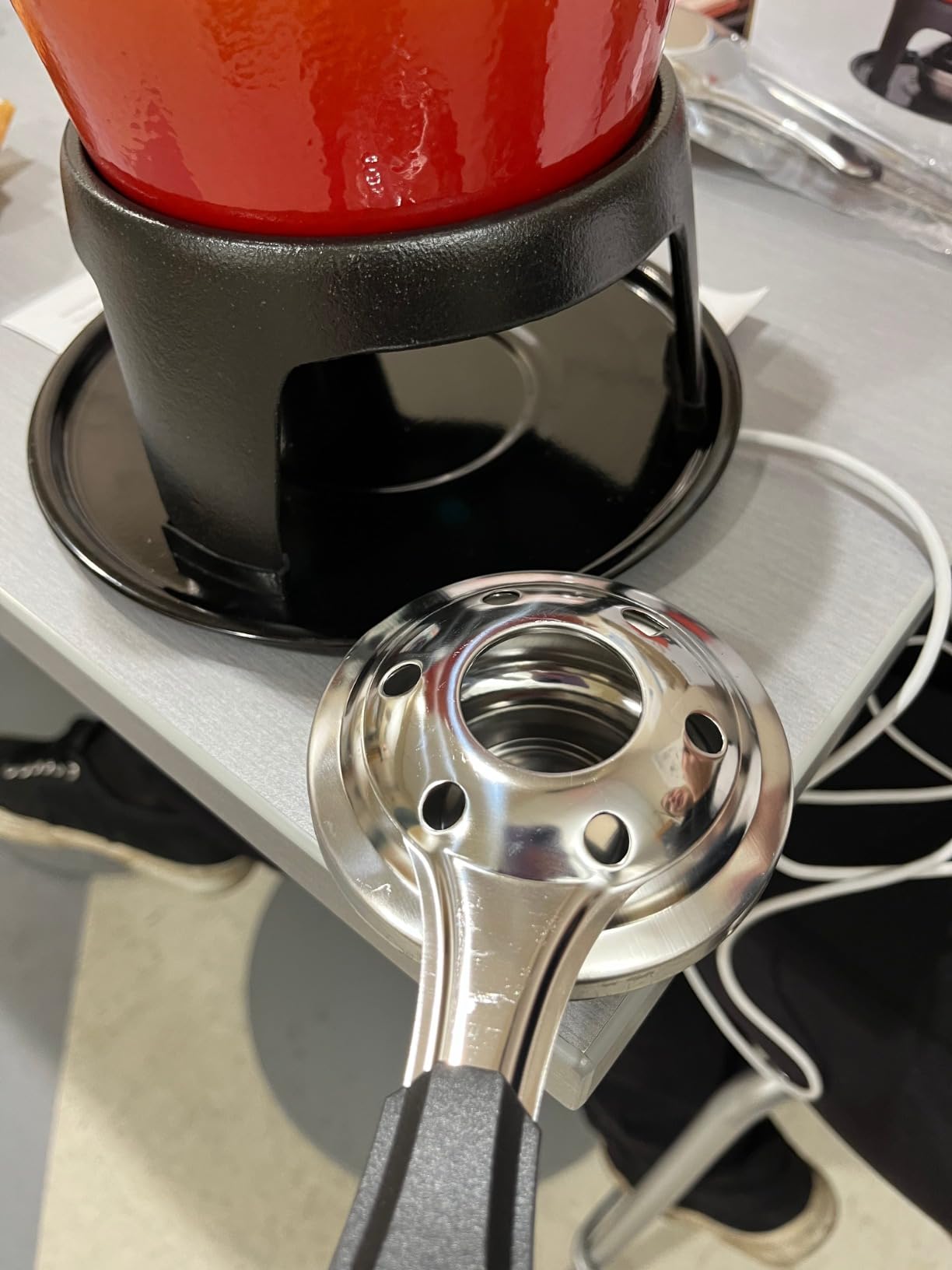 Mabeeze Cast Iron Fondue Pot Set Red Enameled 1.6 Qt for Cheese, Chocolate, or Meat: Includes 6 Fondue Forks | Cheese, Chocolate & Meat Fondue Pot with Burner, Stand & Splash Guard customer photo 2