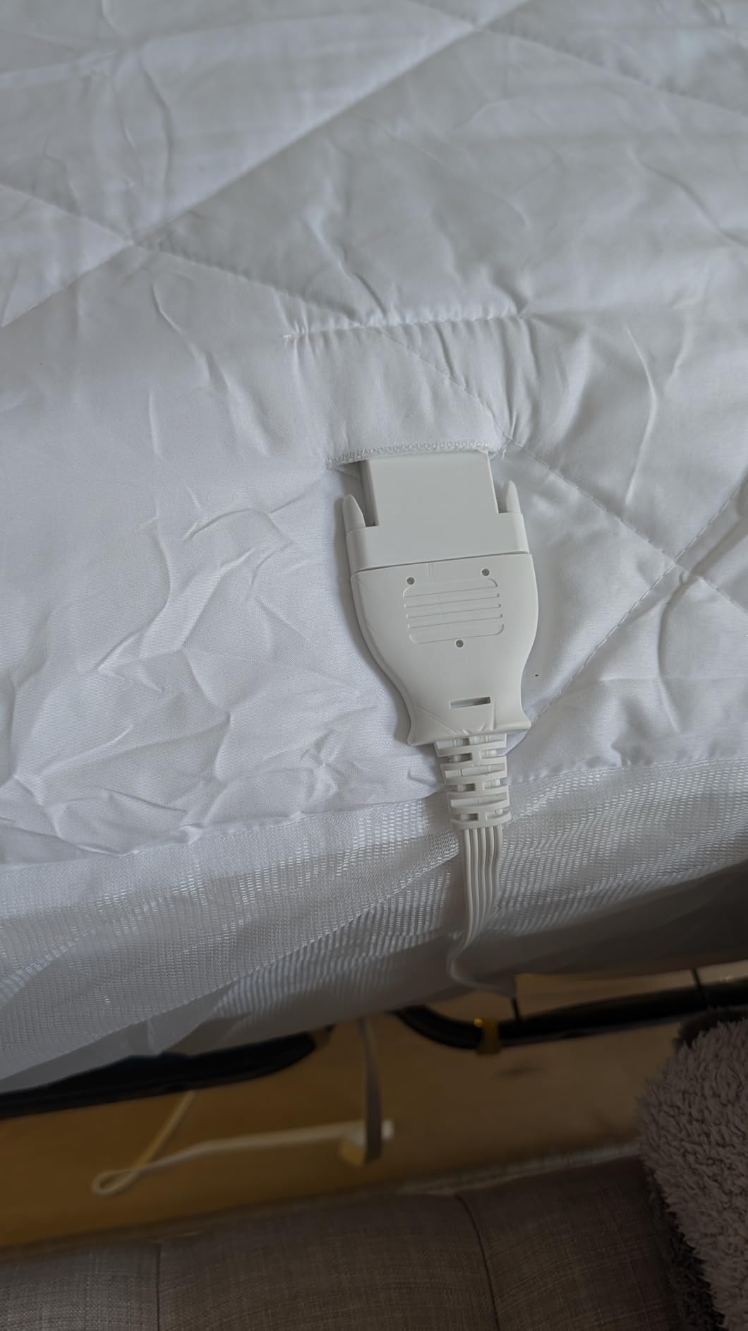 Bedsure Heated Mattress Pad Queen, Cozy Bed Warmer with Preheat & Memory | 12 Hour Auto Off, 10 Heat Settings, ETL&FCC, Dual Control, Fast Heating, Machine Washable, Deep Pocket, Premium Quilted 60x80 customer photo 1