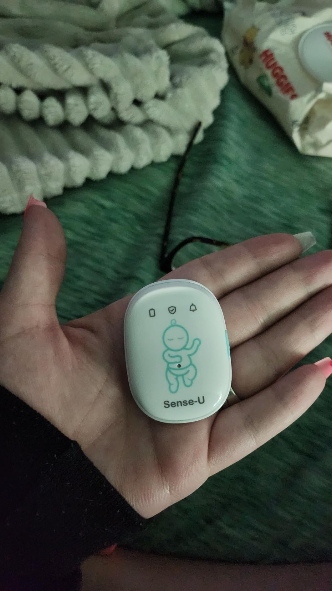 Sense-U Pro Baby Movement & Sleep Position Monitor, Sleep Analysis, Long Battery Life, Easy Clip-On Design customer photo 1