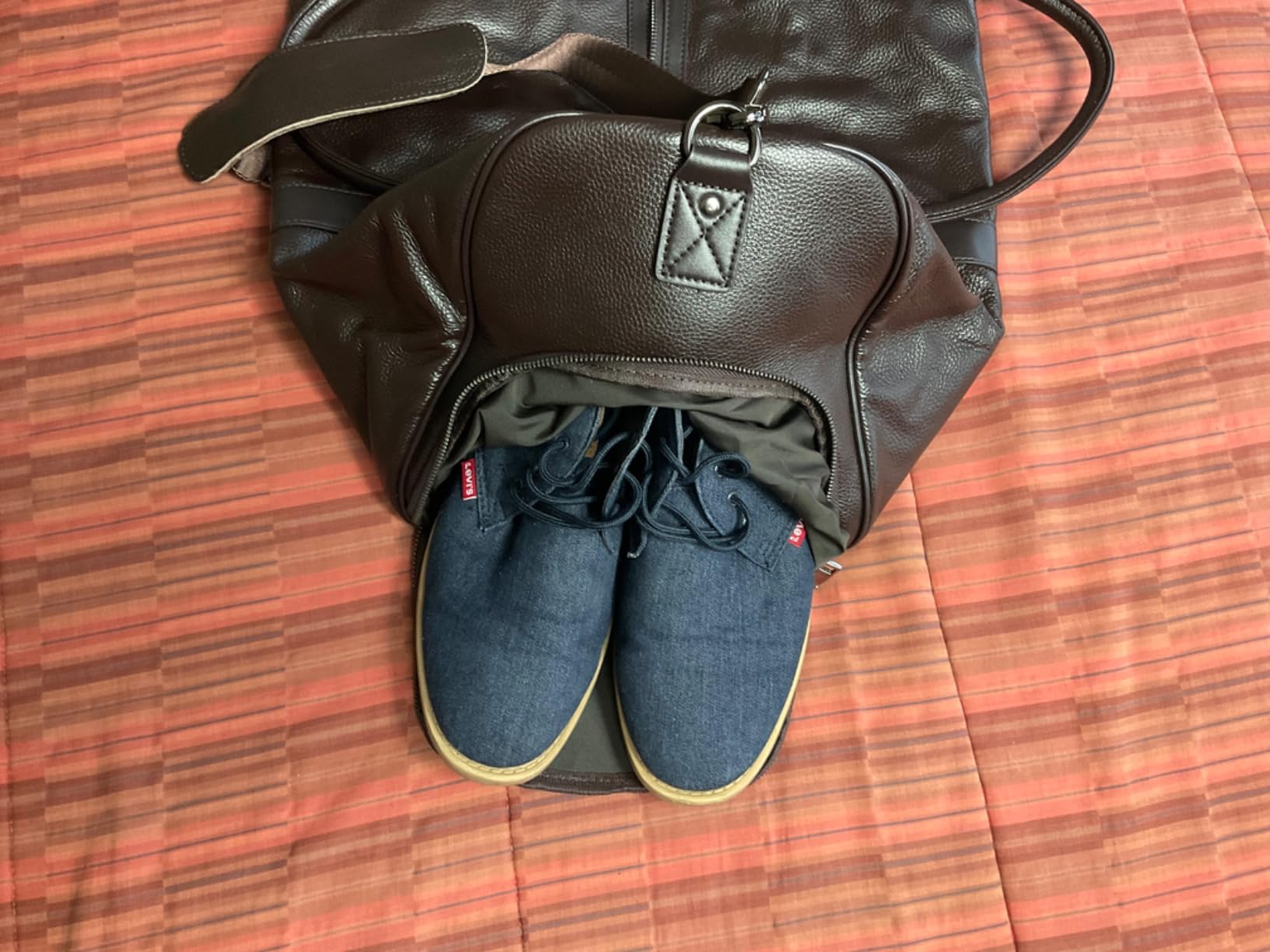 Genuine Leather Travel Duffel Bags for Men and Women Leather Overnight Weekend Bags Sports Gym Duffle, 9423 Black customer photo 2