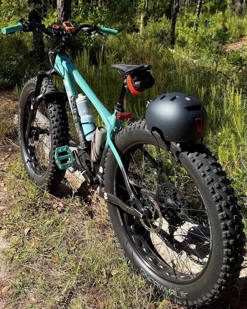 GPUTEK Mini Bike Pump Electric for Presta and Schrader Valves Bicycle Tire | Fast Inflate, Portable, 120 PSI Air Pressure, with Digital Gauge for Road Bike, Mountain Bike, E-Bike customer photo 1
