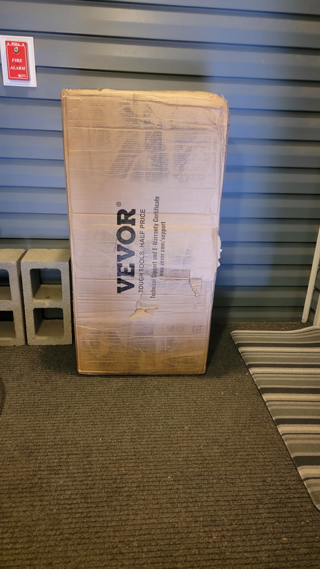 VEVOR 28 Gallon Vacuum Sand Blaster, Dustless Sandblaster with Built-in 1200W Vacuum System for Dust Control and Abrasive Recycle, 60-110 PSI Heavy Duty Dustless Blasting Machine customer photo 1