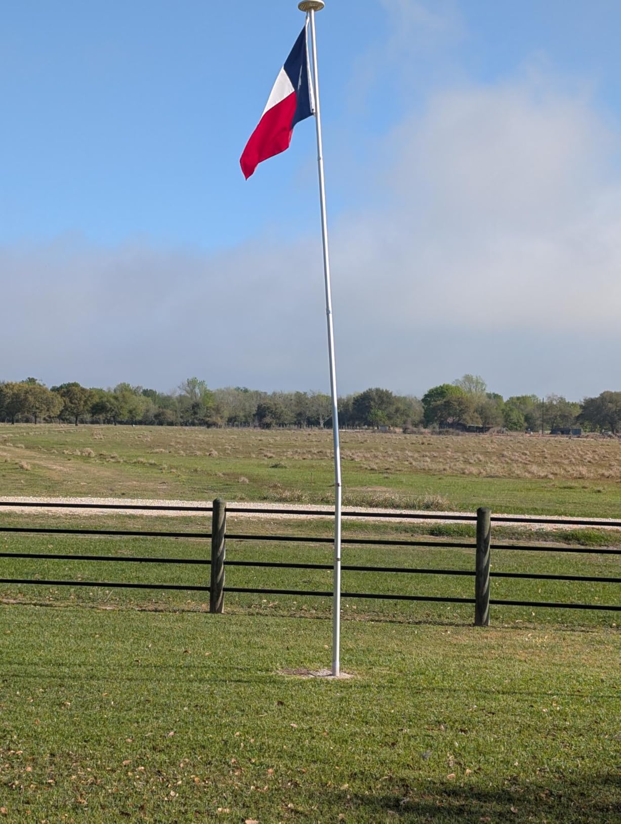 VEVOR 30FT Telescoping Flag Pole Kit, Heavy Duty Aluminum Alloy in Ground Flag Poles for Outside, 3 Display Modes Flagpole with 3x5 American Flag, Professional Accessories, Silver customer photo 2