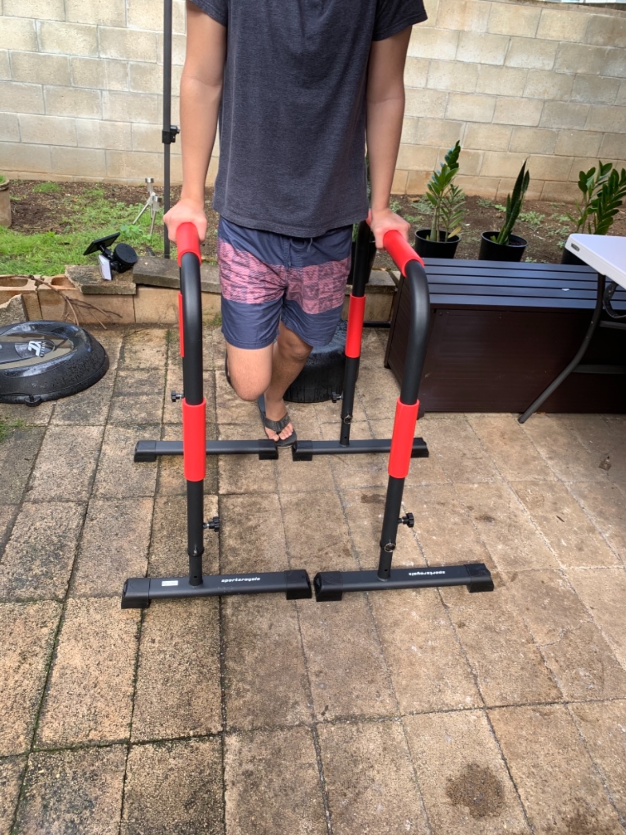 Sportsroyals Adjustable Dip Bar Station, Heavy Duty Parallette & Parallel Bars, 400LBS Stable Dip Stands for Home Gym, Calisthenics & Upper Body Workout Equipment customer photo 1