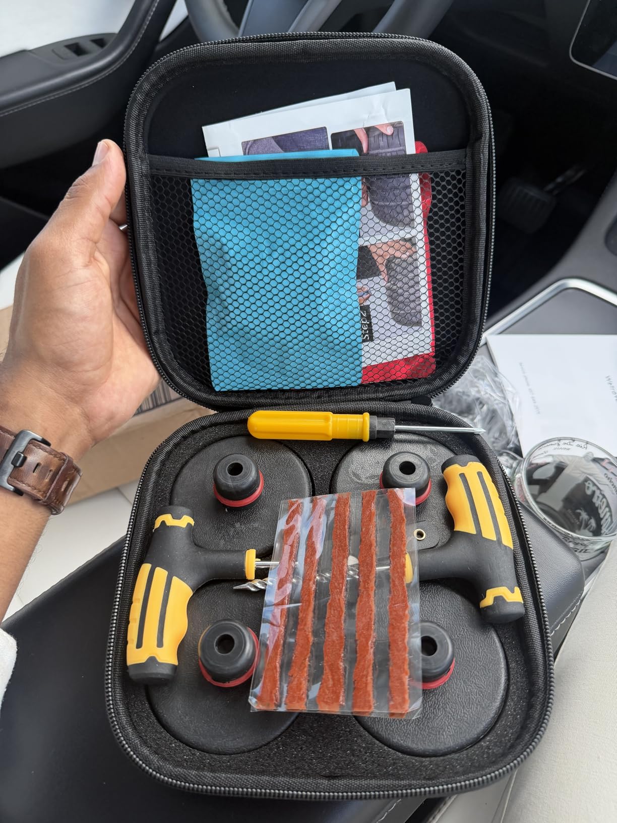Tesla Jack Pads for Model Y/3/S/X 2016 to 2026 with Tire Repair Tools Kit | Tesla lifting pucks, 4 PCS Tesla Rubber Pucks Accessories with Storage Case, Protect Battery & Chassis customer photo 1