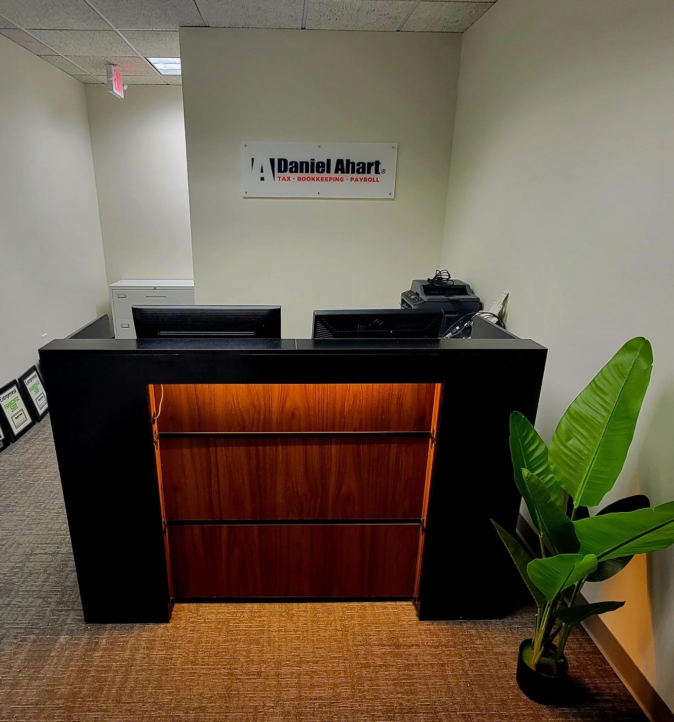 LITTLE TREE 63 Inches Reception Desk, Modern Reception Table with LED Light, Front Counter Desk, Wooden Checkout Counter for Lobbies, Salons, Retail, Home Offices, Reception Room, Black & Brown customer photo 1