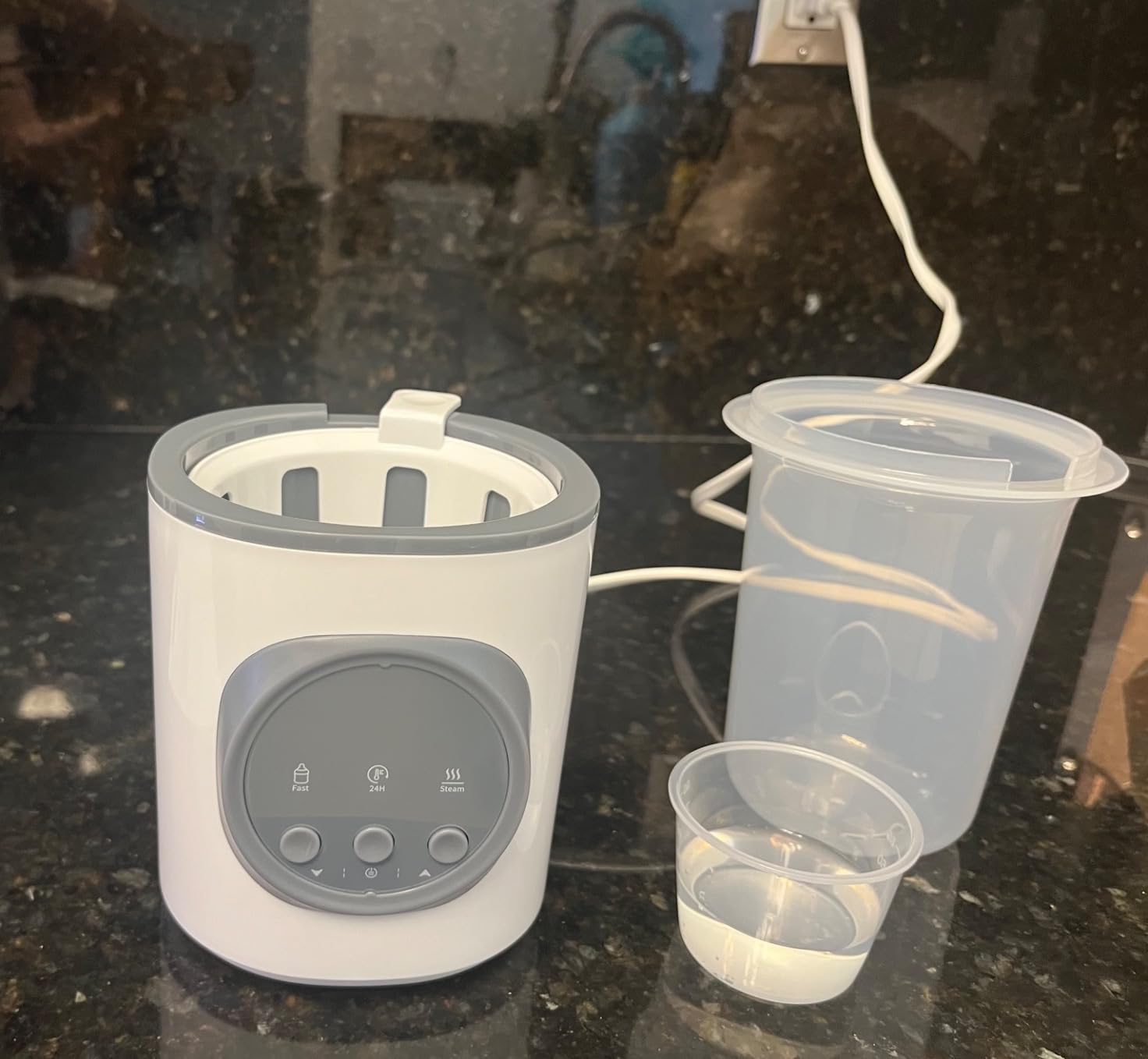 Vaundra Fast Baby Bottle Warmer for Breastmilk and Formula 120V customer photo 2